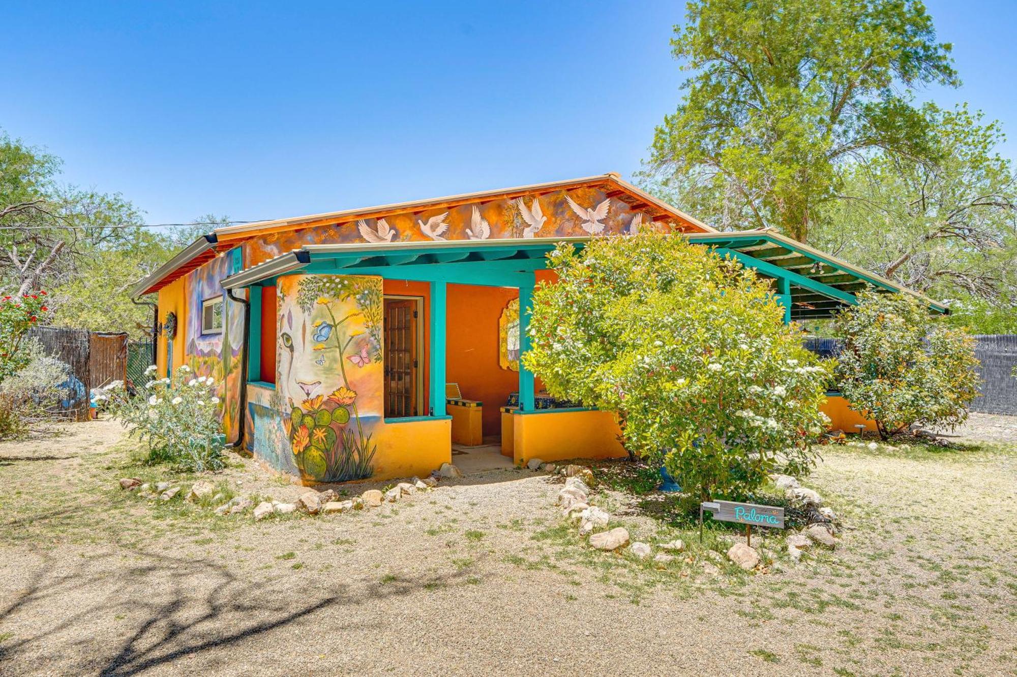 Casa Paloma 1 - Artsy With Hot Tub Access! Appartement Patagonia