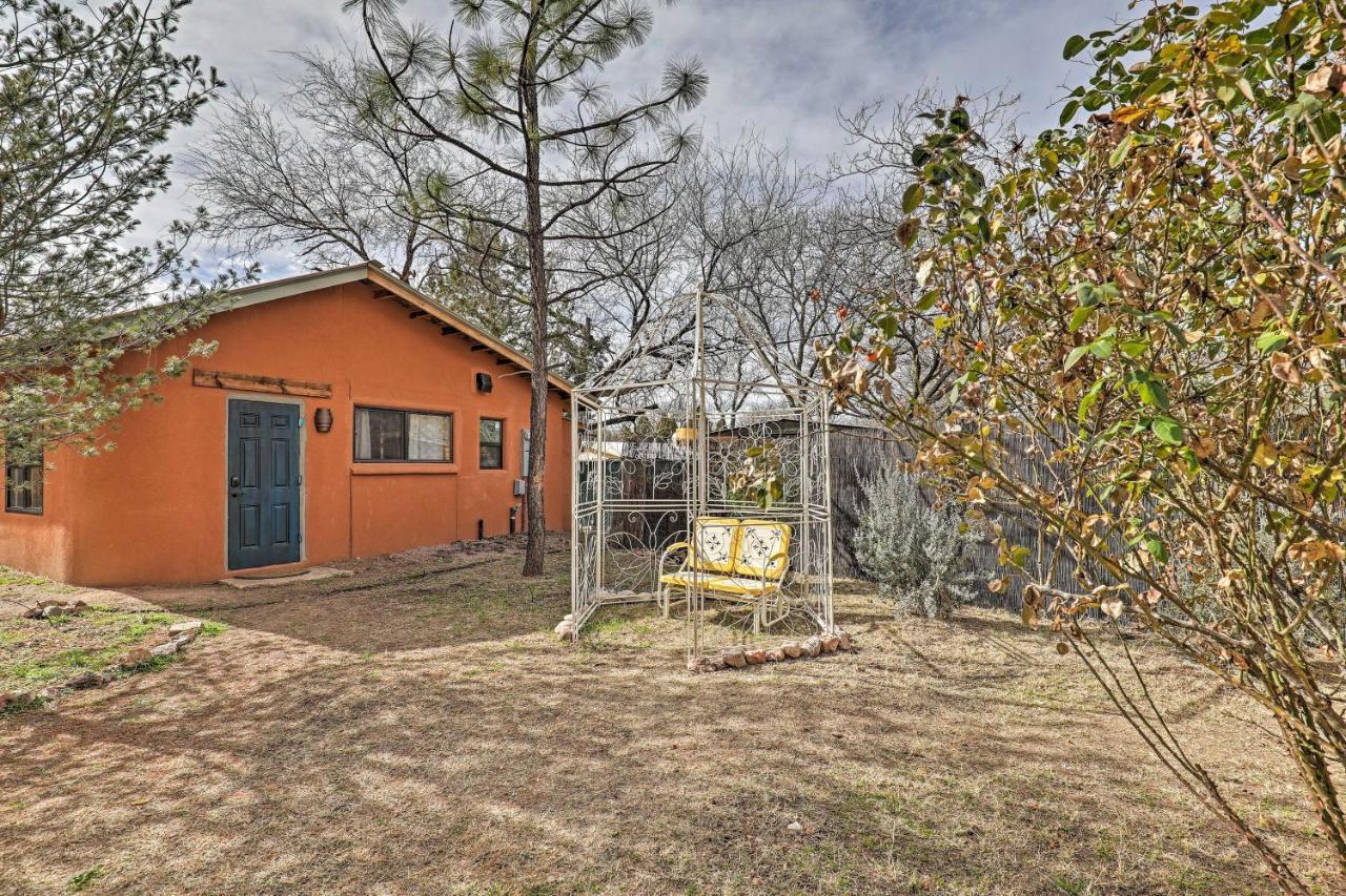 Casa Paloma 1 - Artsy With Hot Tub Access! Appartement